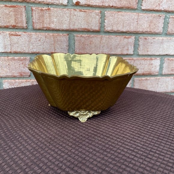 Vintage Solid Brass Scalloped Planter Bowl - Picture 6 of 6